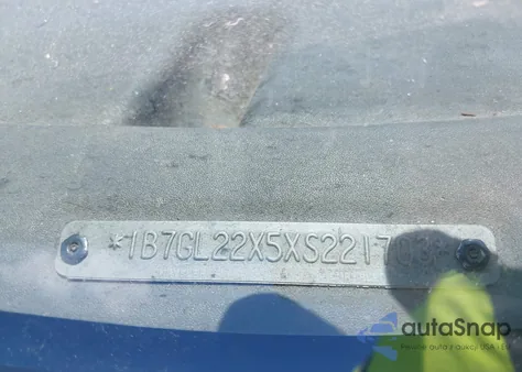 1999 Dodge Dakota Slt/Sport from USA, damaged, VIN 1B7GL22X5XS221703